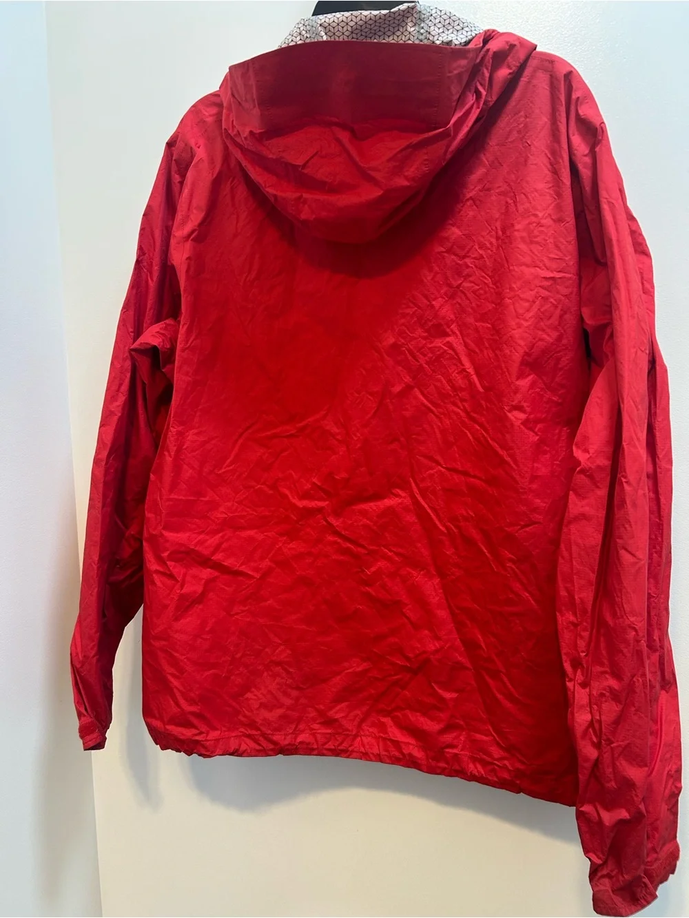 Mountain Hardwear Men's Red Hooded Windbreaker Jacket
